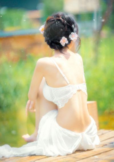 《热情的邻居》_1080全集在线观看